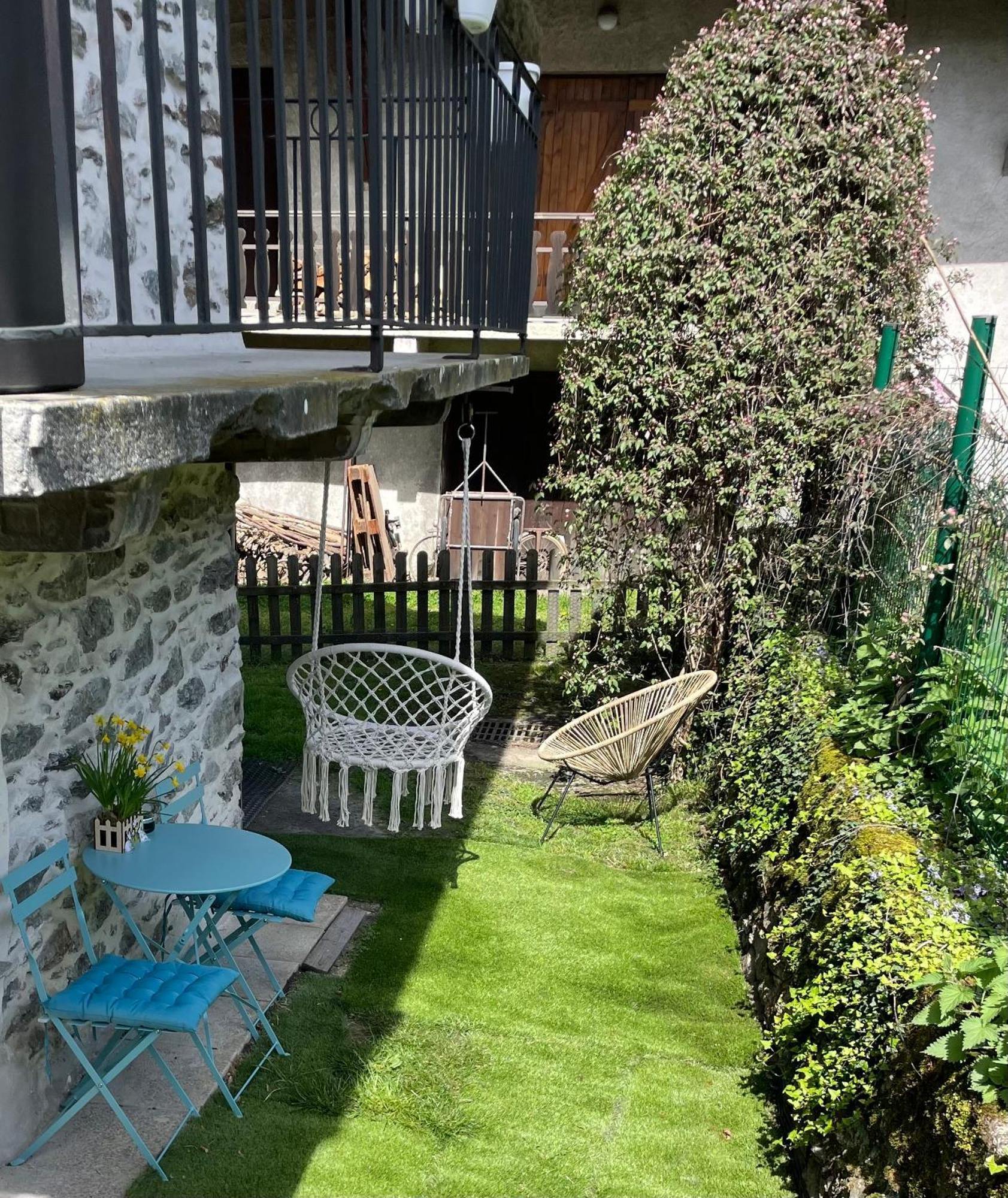 La Tour Charmant Tres Bien Situe Minimum 2 Nuits Merci Tours-en-Savoie Esterno foto